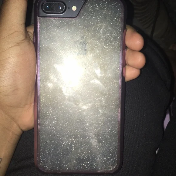 Selling iPhone 7+